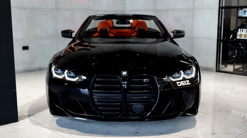 BMW M4 Competition black 2022