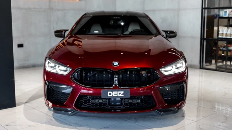 BMW M8 Competition red 2022