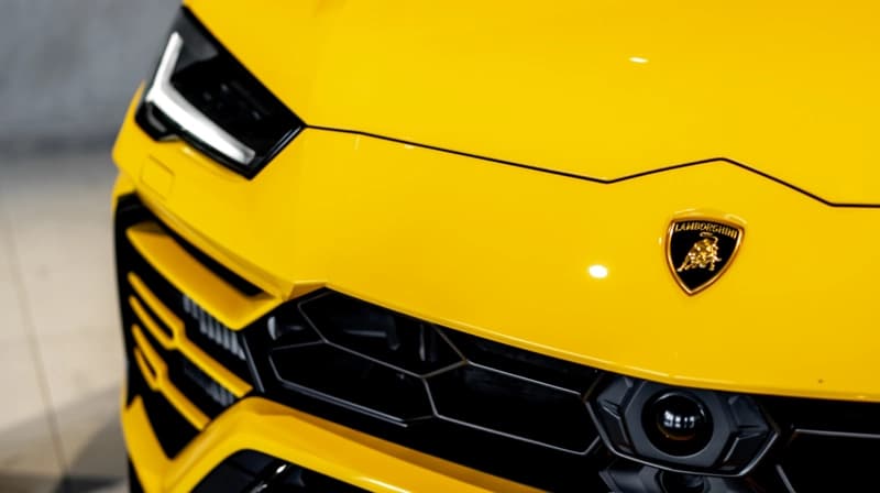 Lamborghini Urus Yellow 2023