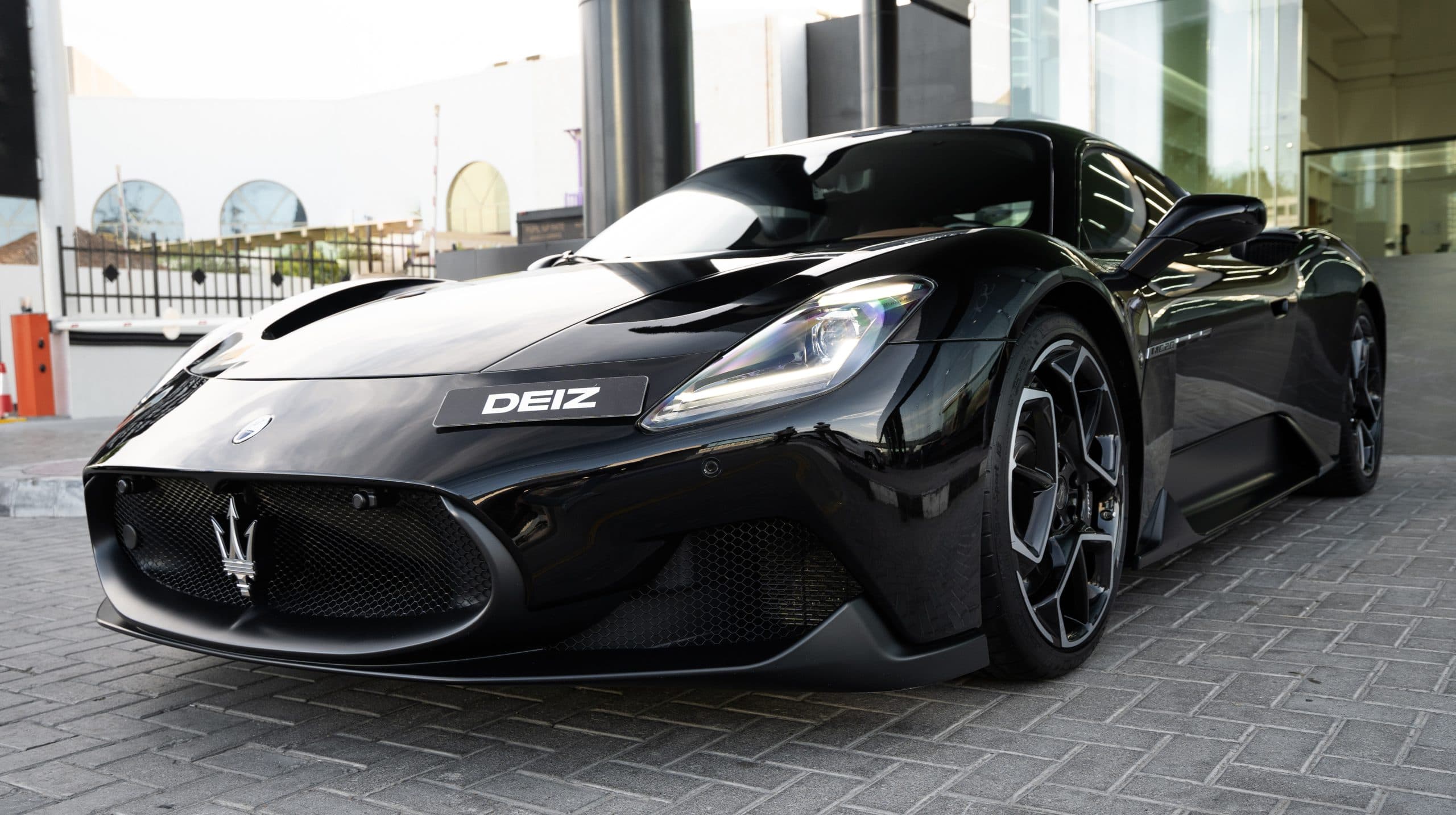 Maseratti MC20 2023