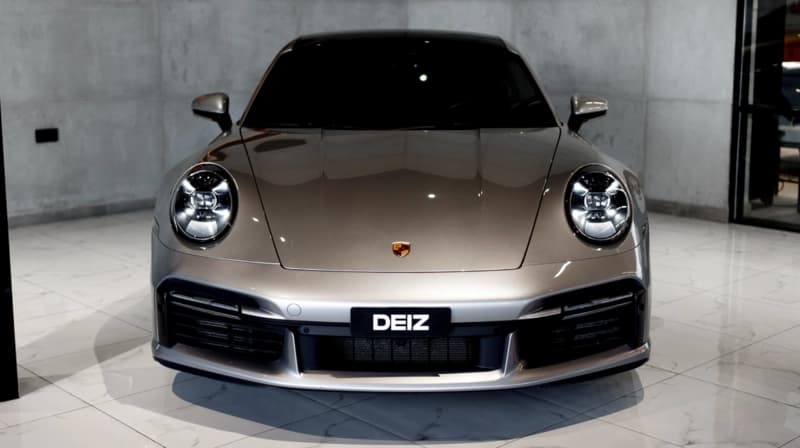 Porsche 911 Turbo S silver 2022