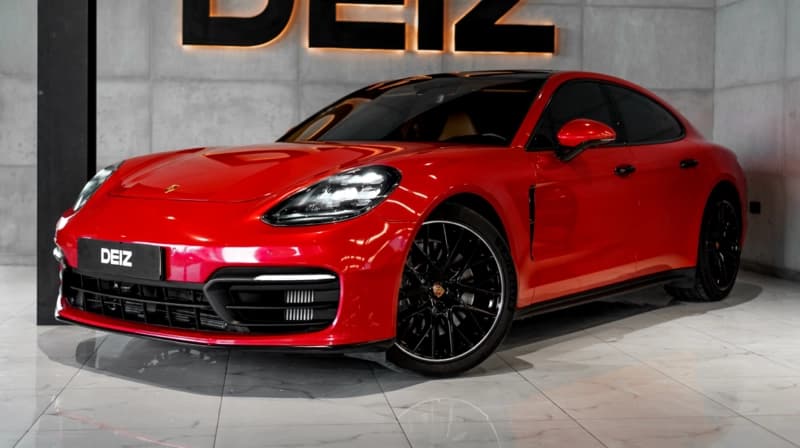 Porsche Panamera red 2022