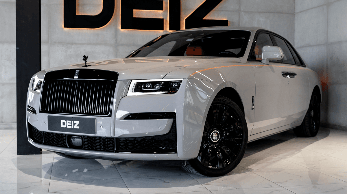 Rolls Royce Ghost 2023